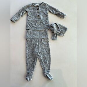 Lou Lou and Co new born two piece outfit and headband bow